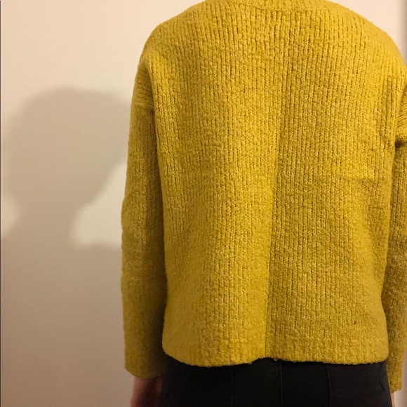 Mustard cozy sweater - Picture 11 of 12